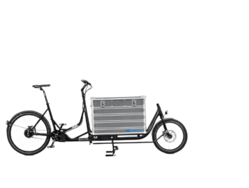 Rapid tak hbitý, že se na něm budete cítit jako by to ani nebylo nákladní kolo. Jeho nízké těžiště, a výkonný motor Sachs RS zajišťují dynamické a vynikající jízdní vlastnosti.